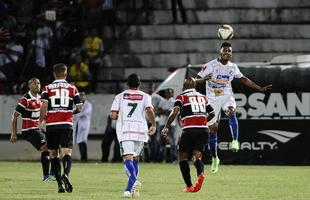 Em confronto de ida pelas semifinais do Pernambucano, o Santa Cruz venceu o Salgueiro por 1 a 0 no Arruda com gol de Anderson Salles. 