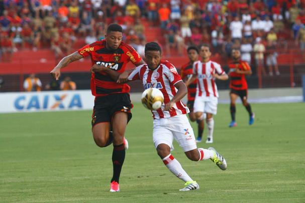 Rubro-negros e alvirrubros deixam deciso da semi em aberto aps vantagem magra do Leo, na Ilha