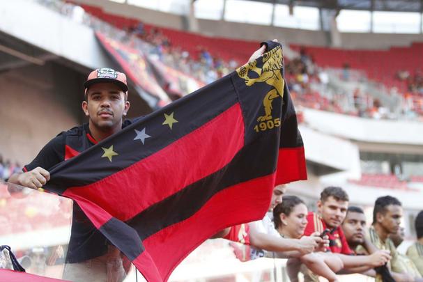 Jogo foi marcado pelo equilbrio, principalmente, no primeiro tempo. Nutico abriu o placar, com Giovanni, mas logo em seguida o Sport chegou ao empate, com o zagueiro Matheus Ferraz