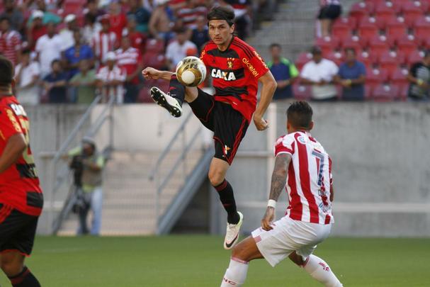 Jogo foi marcado pelo equilbrio, principalmente, no primeiro tempo. Nutico abriu o placar, com Giovanni, mas logo em seguida o Sport chegou ao empate, com o zagueiro Matheus Ferraz