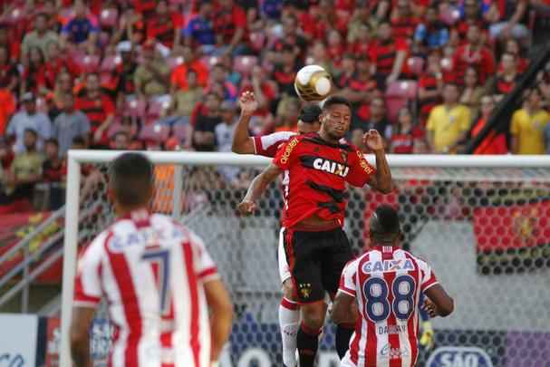 Jogo foi marcado pelo equilbrio, principalmente, no primeiro tempo. Nutico abriu o placar, com Giovanni, mas logo em seguida o Sport chegou ao empate, com o zagueiro Matheus Ferraz