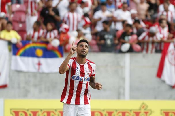 Jogo foi marcado pelo equilbrio, principalmente, no primeiro tempo. Nutico abriu o placar, com Giovanni, mas logo em seguida o Sport chegou ao empate, com o zagueiro Matheus Ferraz