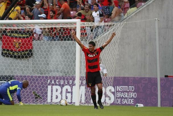 Jogo foi marcado pelo equilbrio, principalmente, no primeiro tempo. Nutico abriu o placar, com Giovanni, mas logo em seguida o Sport chegou ao empate, com o zagueiro Matheus Ferraz