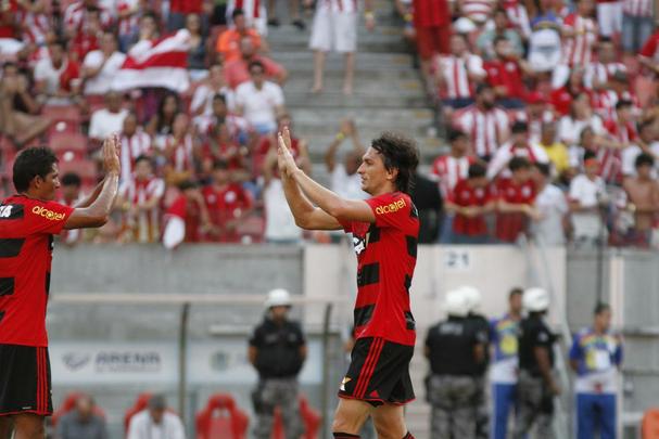 Jogo foi marcado pelo equilbrio, principalmente, no primeiro tempo. Nutico abriu o placar, com Giovanni, mas logo em seguida o Sport chegou ao empate, com o zagueiro Matheus Ferraz