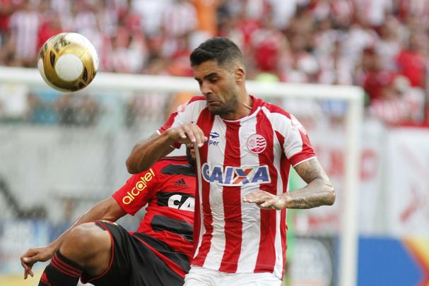 Jogo foi marcado pelo equilbrio, principalmente, no primeiro tempo. Nutico abriu o placar, com Giovanni, mas logo em seguida o Sport chegou ao empate, com o zagueiro Matheus Ferraz