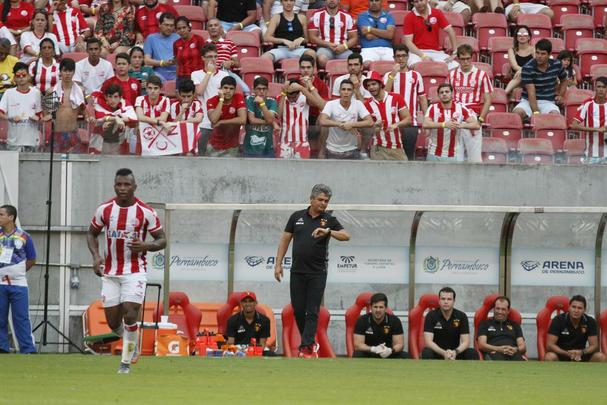 Jogo foi marcado pelo equilbrio, principalmente, no primeiro tempo. Nutico abriu o placar, com Giovanni, mas logo em seguida o Sport chegou ao empate, com o zagueiro Matheus Ferraz