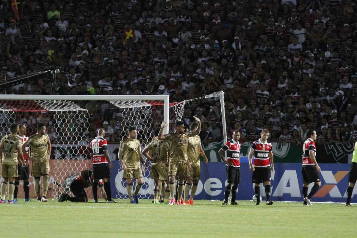 Duelo entre Santa Cruz e Sport vale uma vaga na final da Copa do Nordeste 2017