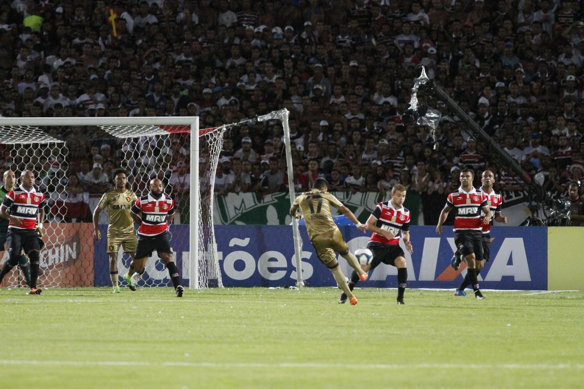 Duelo entre Santa Cruz e Sport vale uma vaga na final da Copa do Nordeste 2017