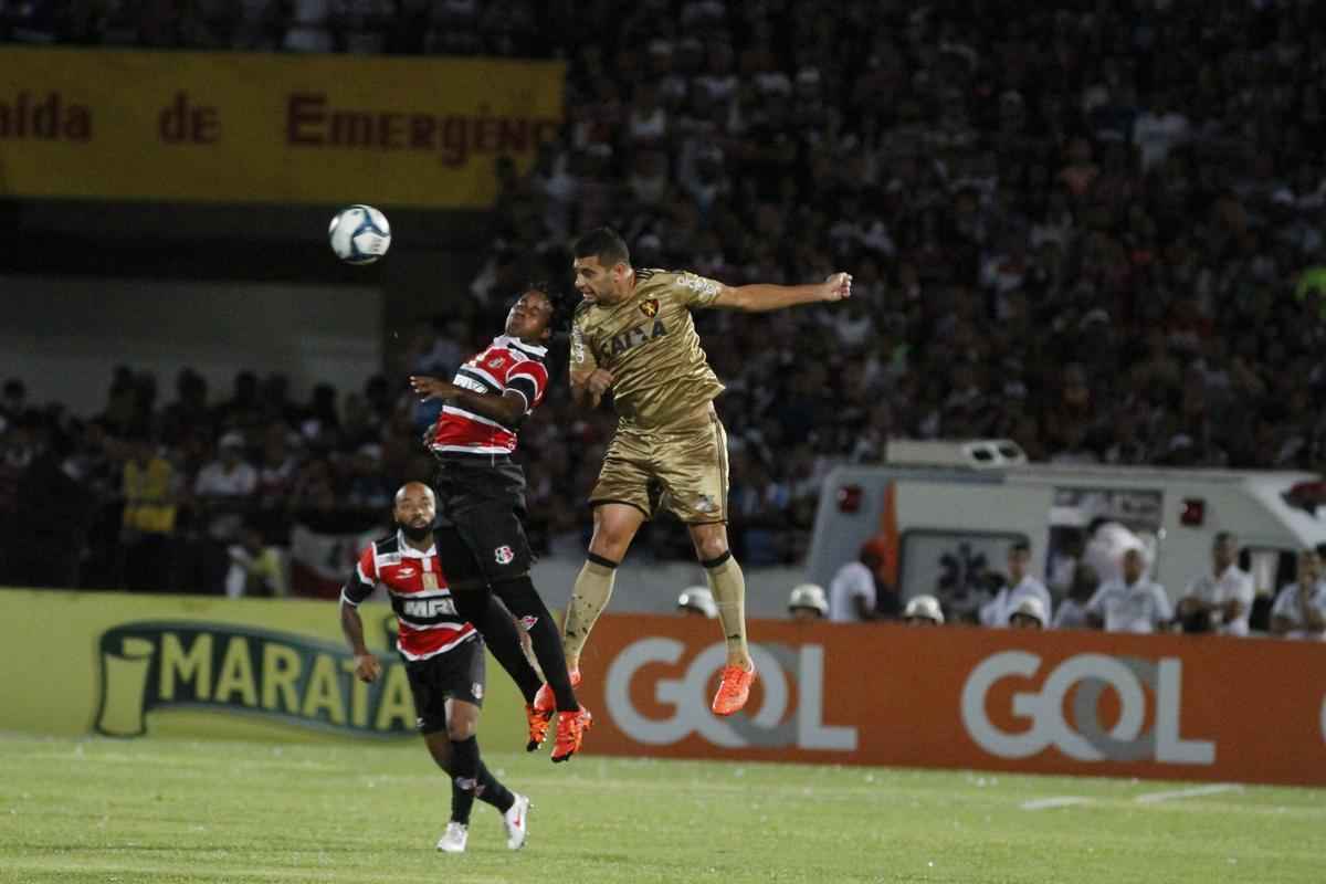Duelo entre Santa Cruz e Sport vale uma vaga na final da Copa do Nordeste 2017
