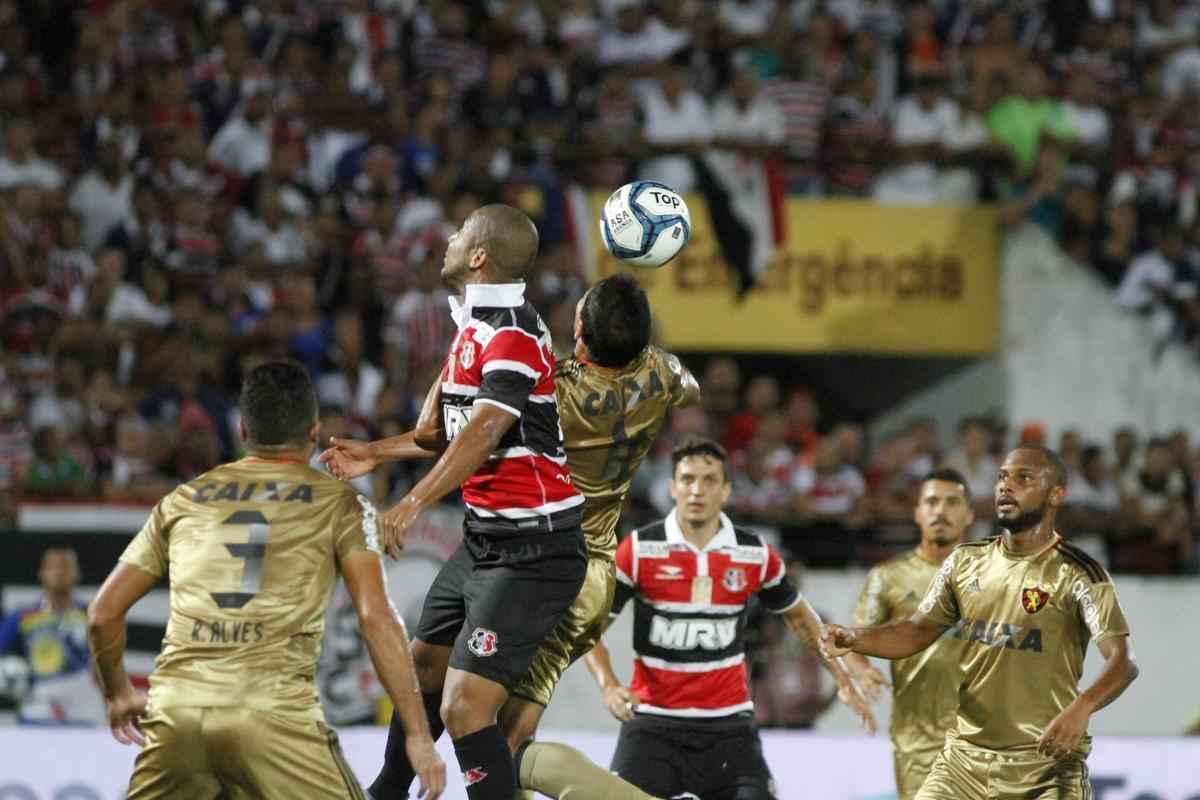 Duelo entre Santa Cruz e Sport vale uma vaga na final da Copa do Nordeste 2017