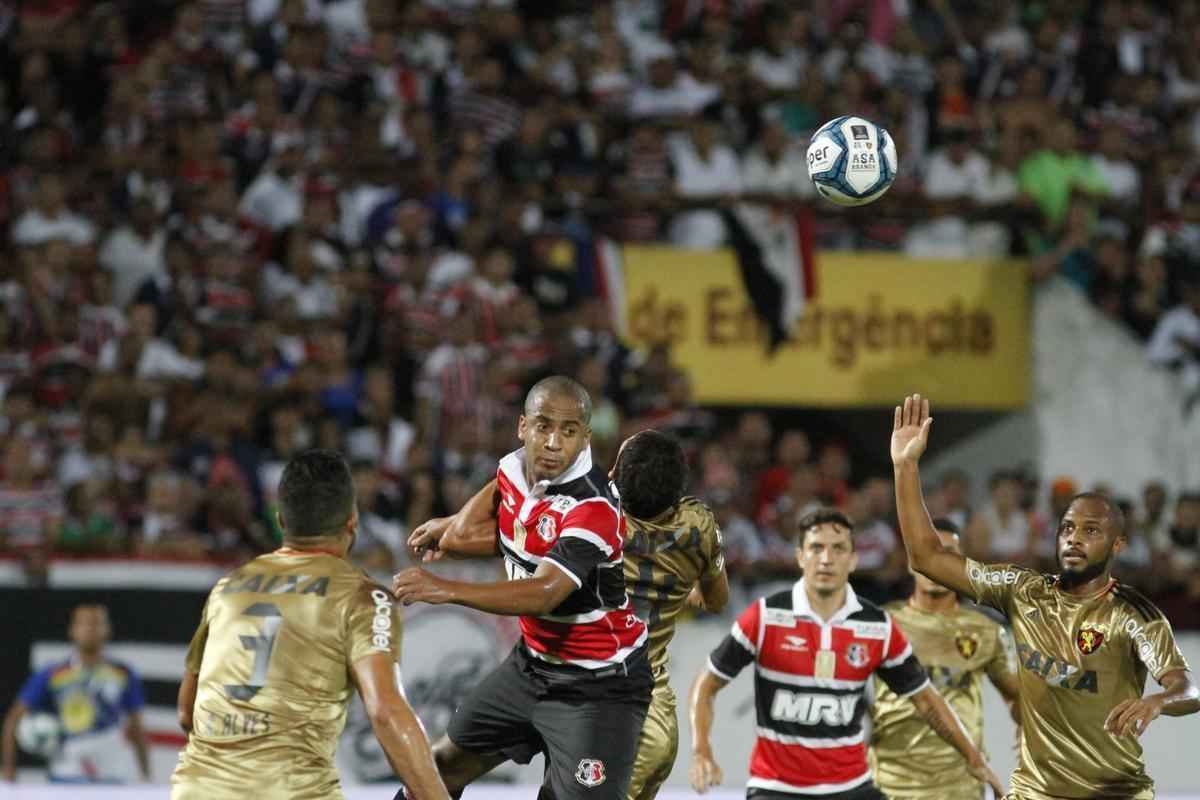 Duelo entre Santa Cruz e Sport vale uma vaga na final da Copa do Nordeste 2017