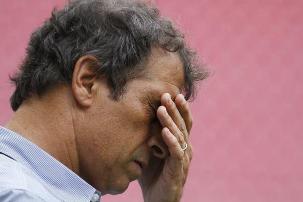 No primeiro tempo, Timbu comeou disputa se lanando ao ataque e, logo no primeiro minuto, conseguiu uma bola na trave, com Maylson. Tricolor despertou na partida, conseguiu melhorar a posse de bola e foi premiado com um belo gol de Andr Luis, arrematando de fora da rea, no ngulo de Tiago Cardoso.