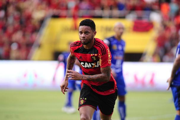 Com a Ilha do Retiro cheia, Sport e Salgueiro fazem primeiro confronto da final do Pernambucano