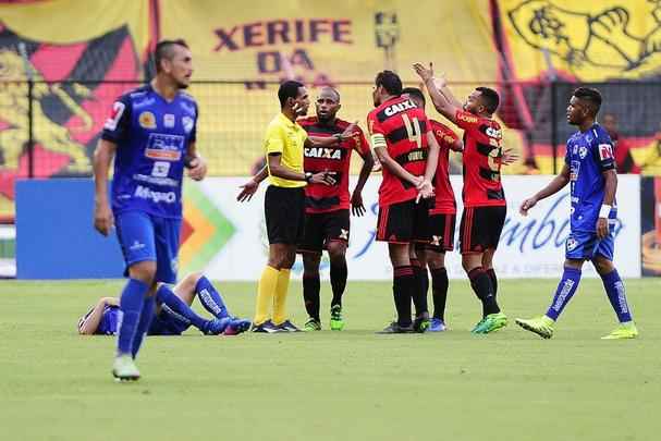Com a Ilha do Retiro cheia, Sport e Salgueiro fazem primeiro confronto da final do Pernambucano