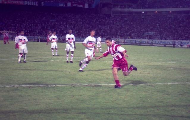 2001 - Onze anos passaram até que o Náutico pudesse encerrar o jejum de títulos. Mais uma vez com a exclusividade do hexacampeonato ameaçada, o Timbu precisou se impor na competição. Assim como na última conquista, a taça foi erguida no Arruda, sobre o Santa Cruz, na vitória por 2 a 0. Com gols de Kuki e Thiago Tubarão e sob comando de Muricy Ramalho, alvirrubros festejaram o 19° título.