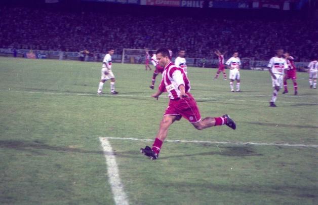 2001 - Onze anos passaram até que o Náutico pudesse encerrar o jejum de títulos. Mais uma vez com a exclusividade do hexacampeonato ameaçada, o Timbu precisou se impor na competição. Assim como na última conquista, a taça foi erguida no Arruda, sobre o Santa Cruz, na vitória por 2 a 0. Com gols de Kuki e Thiago Tubarão e sob comando de Muricy Ramalho, alvirrubros festejaram o 19° título.