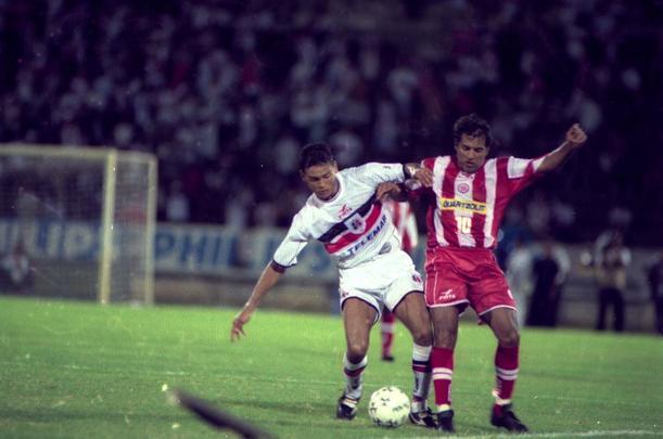 2001 - Onze anos passaram até que o Náutico pudesse encerrar o jejum de títulos. Mais uma vez com a exclusividade do hexacampeonato ameaçada, o Timbu precisou se impor na competição. Assim como na última conquista, a taça foi erguida no Arruda, sobre o Santa Cruz, na vitória por 2 a 0. Com gols de Kuki e Thiago Tubarão e sob comando de Muricy Ramalho, alvirrubros festejaram o 19° título.