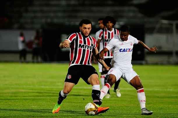 Em jogo com poucos torcedores no Arruda, equipes duelam pela vaga no pré-Nordestão da próxima temporada, diminuindo o prejuízo no orçamento de 2018.