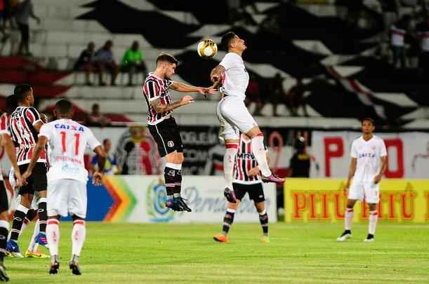 Em jogo com poucos torcedores no Arruda, equipes duelam pela vaga no pré-Nordestão da próxima temporada, diminuindo o prejuízo no orçamento de 2018.