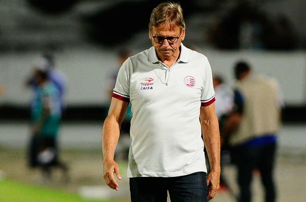 Em jogo com poucos torcedores no Arruda, equipes duelam pela vaga no pré-Nordestão da próxima temporada, diminuindo o prejuízo no orçamento de 2018.