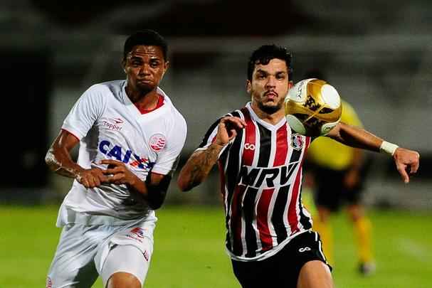 Em jogo com poucos torcedores no Arruda, equipes duelam pela vaga no pré-Nordestão da próxima temporada, diminuindo o prejuízo no orçamento de 2018.