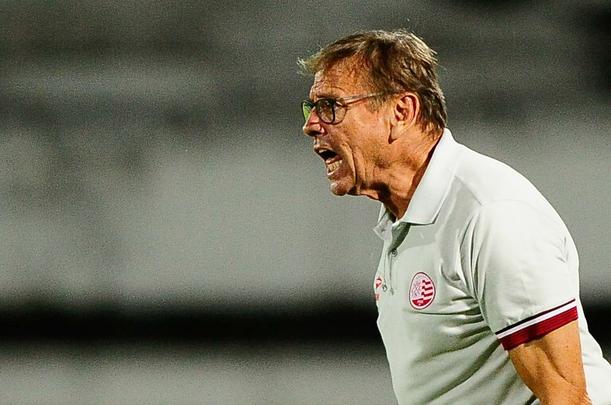 Em jogo com poucos torcedores no Arruda, equipes duelam pela vaga no pré-Nordestão da próxima temporada, diminuindo o prejuízo no orçamento de 2018.