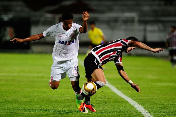 Em jogo com poucos torcedores no Arruda, equipes duelam pela vaga no pré-Nordestão da próxima temporada, diminuindo o prejuízo no orçamento de 2018.