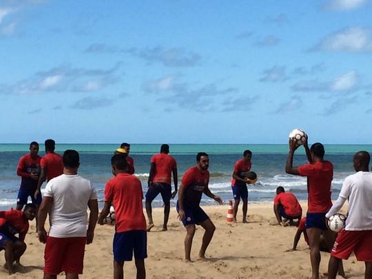 Na manh desta tera-feira (23/05), o treinamento do Nutico foi comandado pelo tcnico Waldemar Lemos na praia de Boa Viagem