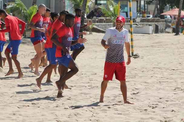 Na manh desta tera-feira (23/05), o treinamento do Nutico foi comandado pelo tcnico Waldemar Lemos na praia de Boa Viagem