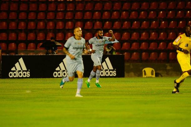 Com três gols do atacante André, Sport vence os reservas do Grêmio por 4 a 3, na Ilha do Retiro