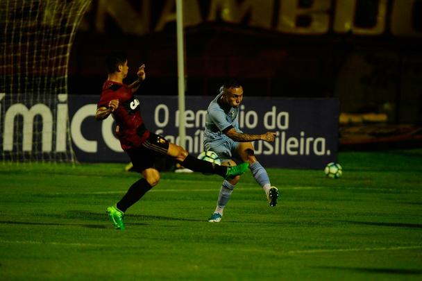 Com três gols do atacante André, Sport vence os reservas do Grêmio por 4 a 3, na Ilha do Retiro