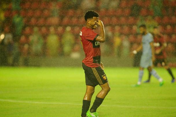 Com três gols do atacante André, Sport vence os reservas do Grêmio por 4 a 3, na Ilha do Retiro