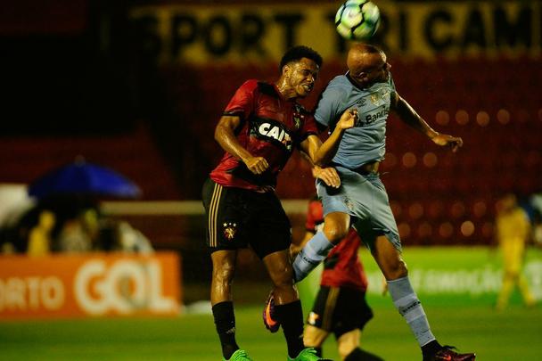 Com três gols do atacante André, Sport vence os reservas do Grêmio por 4 a 3, na Ilha do Retiro
