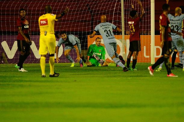 Com três gols do atacante André, Sport vence os reservas do Grêmio por 4 a 3, na Ilha do Retiro