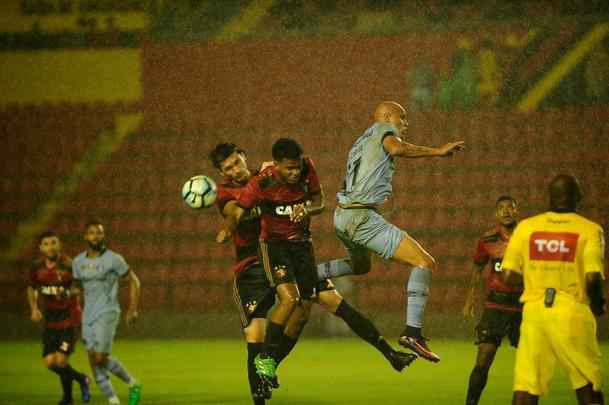 Com três gols do atacante André, Sport vence os reservas do Grêmio por 4 a 3, na Ilha do Retiro