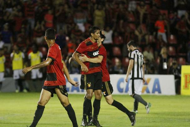 Na estreia de Vanderlei Luxemburgo no comando, Sport tentou reverter desvantagem de 2 a 1, construda no primeiro duelo, para avanar s quartas de finais da Copa do Brasil. Acabou dominado no primeiro tempo pelo Botafogo e comeou perdendo, com gol de Roger. Leo ainda teve Rogrio expulso, mas reagiu. Conseguiu o empate com Durval. Entretanto, o gol no foi o suficiente para evitar a eliminao.
