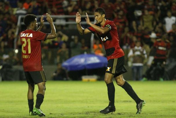 Na estreia de Vanderlei Luxemburgo no comando, Sport tentou reverter desvantagem de 2 a 1, construda no primeiro duelo, para avanar s quartas de finais da Copa do Brasil. Acabou dominado no primeiro tempo pelo Botafogo e comeou perdendo, com gol de Roger. Leo ainda teve Rogrio expulso, mas reagiu. Conseguiu o empate com Durval. Entretanto, o gol no foi o suficiente para evitar a eliminao.