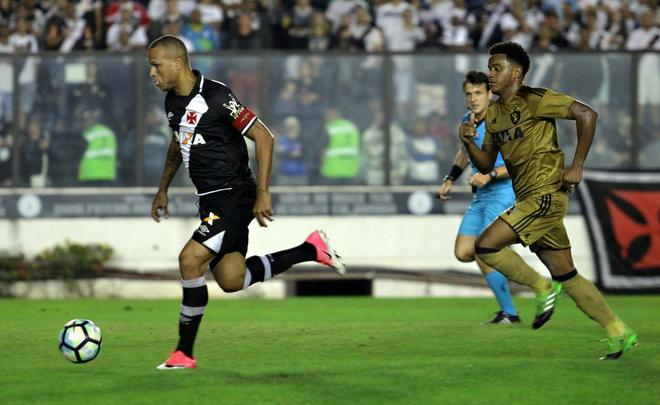 Lus Fabiano marcou o primeiro gol do jogo, de cabea, no segundo tempo. Em contra-ataque, Douglas marcou o segundo do Vasco na partida, enquanto Andr, de pnalti, j perto do fim, descontou para o Leo.