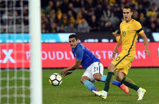 Com dois gols de Diego Souza, um de Thiago Silva e outro de Taison, seleo brasileira goleia Austrlia por 4 a 0