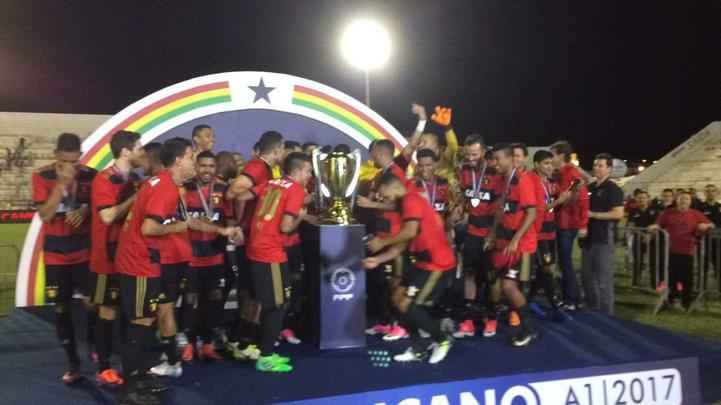 Rubro-negros venceram o Carcará por 1 a 0 e voltam do sertão pernambucano com a 41ª conquista de um Campeonato Pernambucano