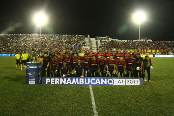 Rubro-negros venceram o Carcar por 1 a 0 e voltam do serto pernambucano com a 41 conquista de um Campeonato Pernambucano