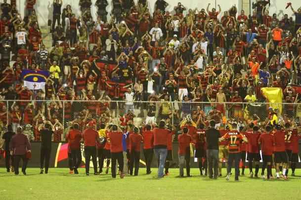 Rubro-negros venceram o Carcar por 1 a 0 e voltam do serto pernambucano com a 41 conquista de um Campeonato Pernambucano