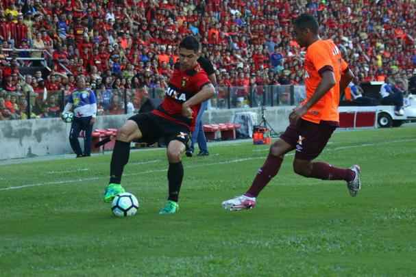 Após conquistar o título do Campeonato Pernambucano, o Sport recebeu o time misto do Atlético-PR, comandado pelo técnico Eduardo Baptista
