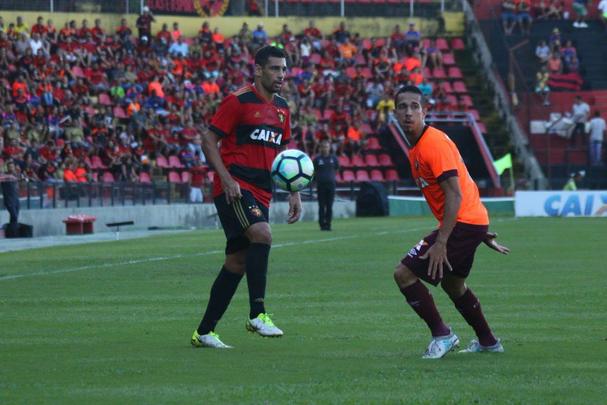 Após conquistar o título do Campeonato Pernambucano, o Sport recebeu o time misto do Atlético-PR, comandado pelo técnico Eduardo Baptista