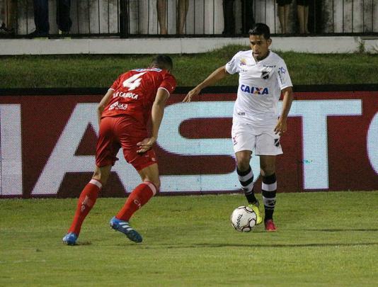 Nutico fez uma partida segura defensivamente, ao contrrio de outros jogos. Na frente, o ABC se abriu para os contra-ataques o Timbu soube aproveitar uma das poucas chances que apareceram. Gilmar, de cabea, marcou o gol da vitria alvirrubra, que encerrou o jejum de vitrias na Srie B. Ainda assim, situao da equipe na tabela  crtica, com apenas cinco pontos e na lanterna