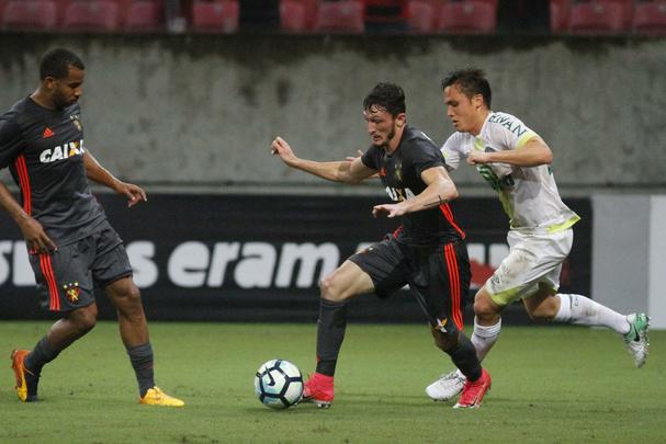 Sport e Chapecoense duelaram pela 13 rodada da Srie A na Arena de Pernambuco
