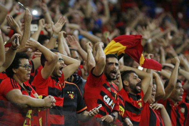 O gol de Diego Souza e o segundo gol de Andr foram nos acrscimos da partida