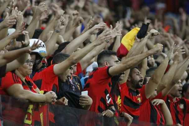 O gol de Diego Souza e o segundo gol de Andr foram nos acrscimos da partida