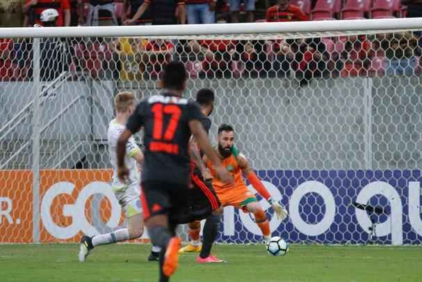 O gol de Diego Souza e o segundo gol de Andr foram nos acrscimos da partida