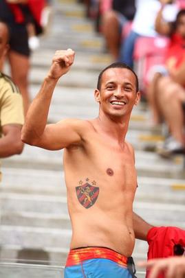 Arquibancadas ficam tomadas para jogo válido pela 16ª rodada do Brasileirão